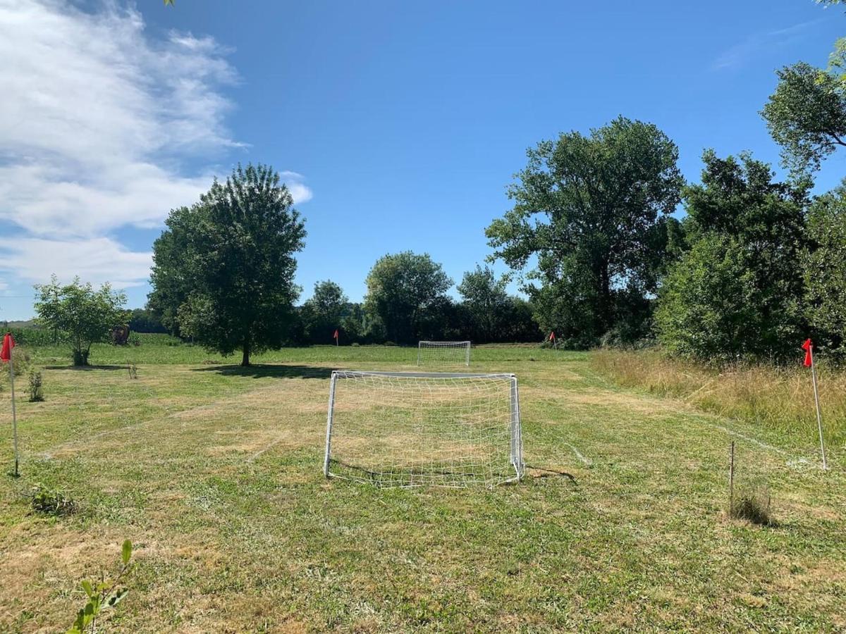 Country Villa For 19 Pool Cinema Football Pitch Verteillac Exterior foto
