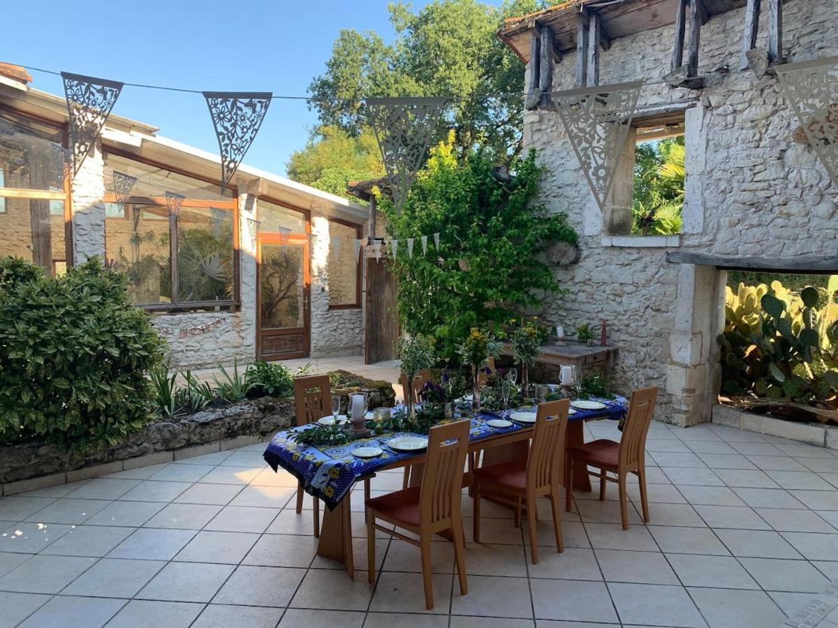 Country Villa For 19 Pool Cinema Football Pitch Verteillac Exterior foto