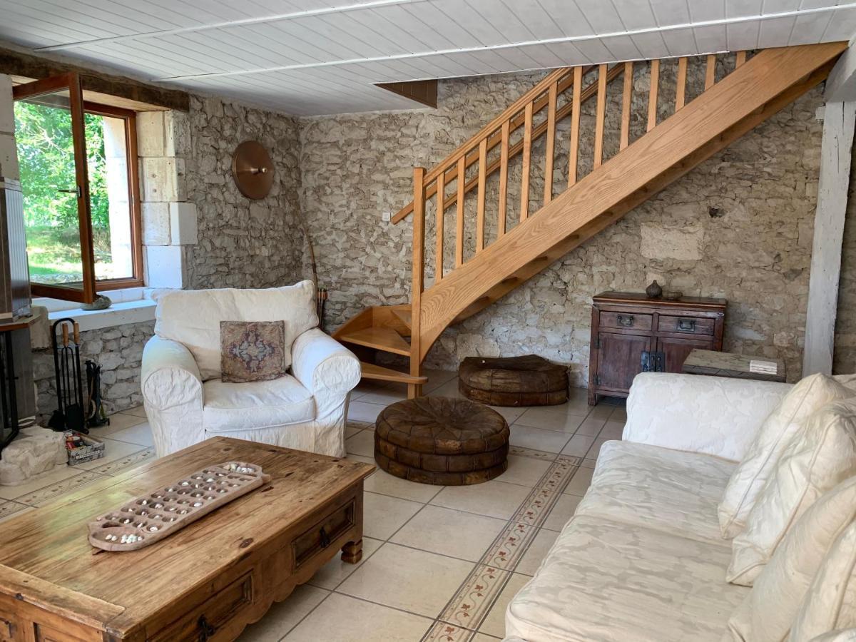 Country Villa For 19 Pool Cinema Football Pitch Verteillac Exterior foto